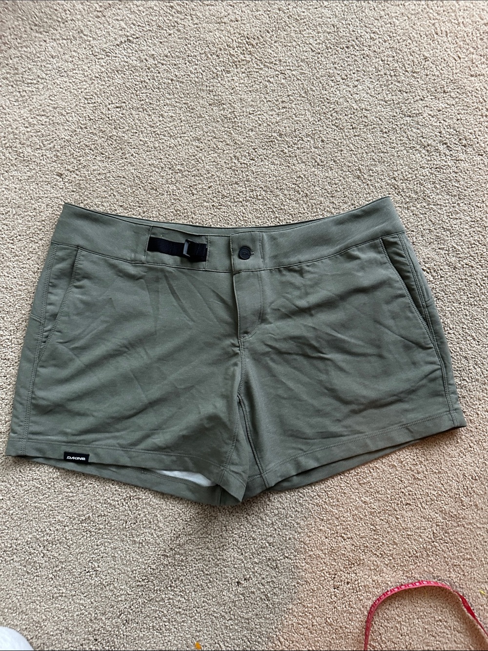 Dakine shorts - Picture 3 of 8